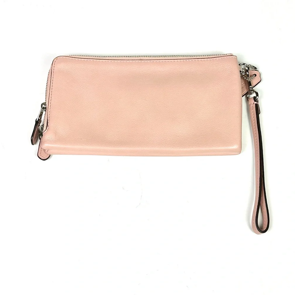 Coach Double Corner Zip Leather  Wristlet In Pink